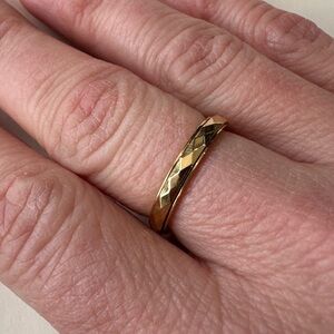 Mint and Lily spinning fidget ring size 7